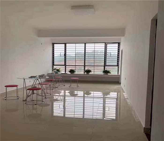 小產權房屋：楓林綠都